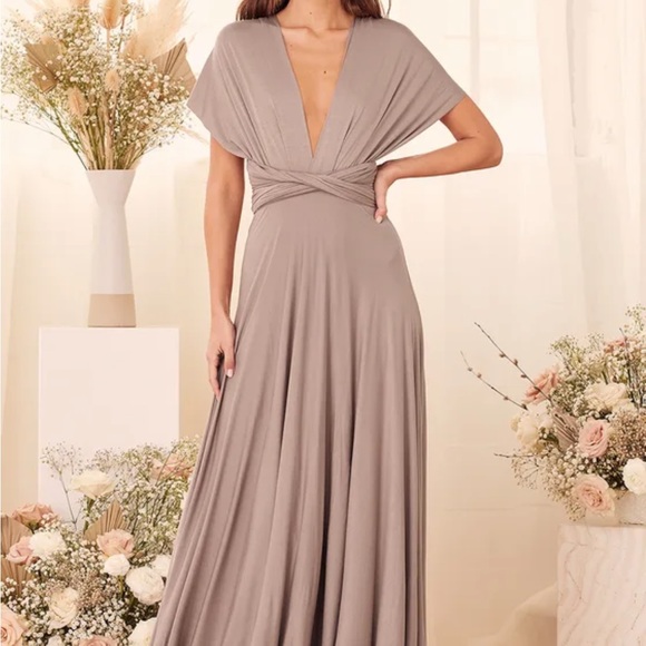 Lulu’s Maxi Wrap Dress - Picture 8 of 12